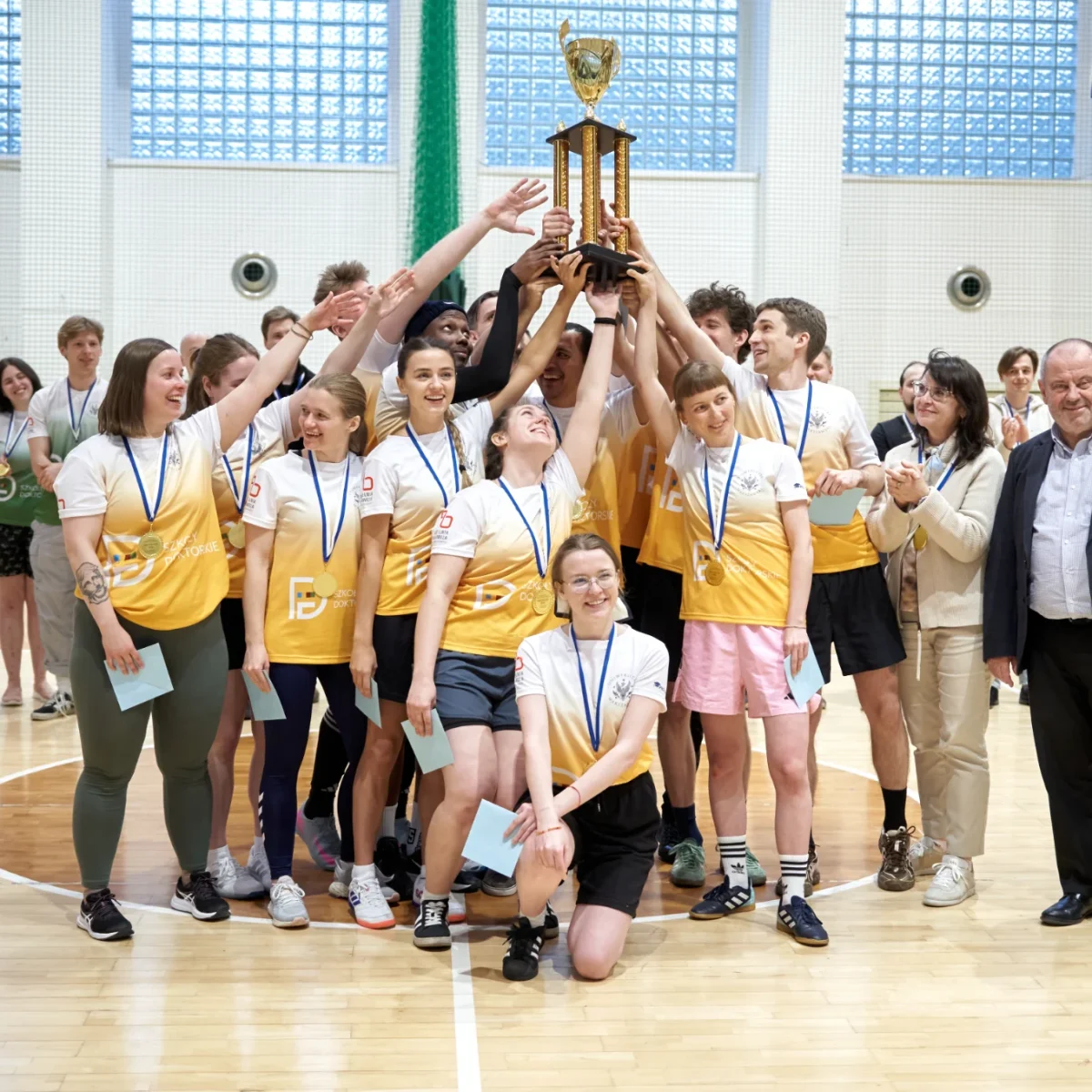 PhD UW Cup