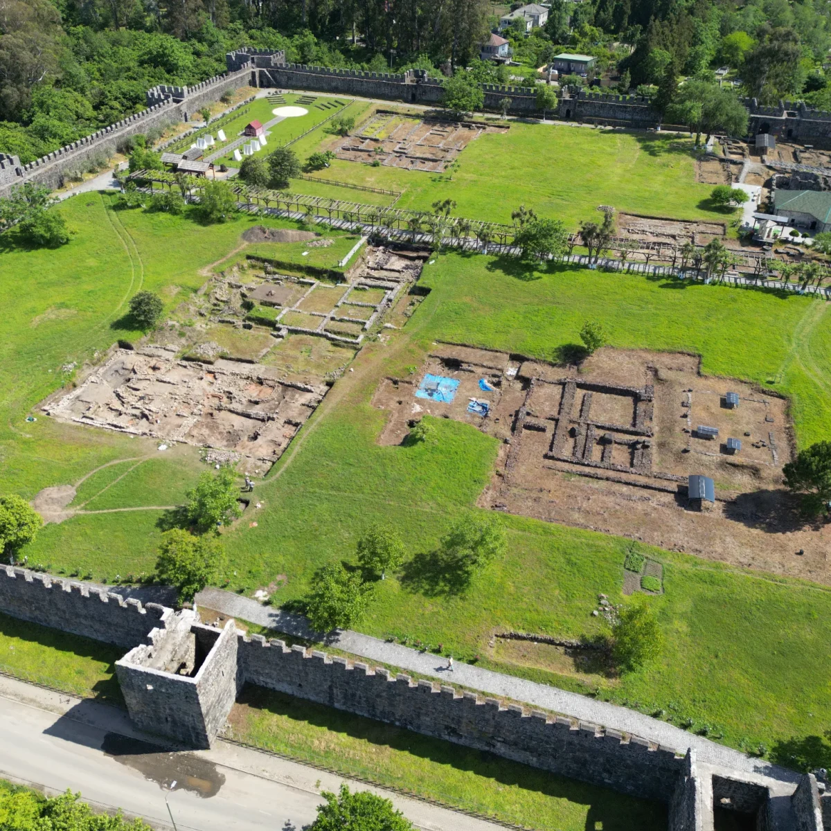 Ceramika z fortu Apsaros – badania archeometryczne